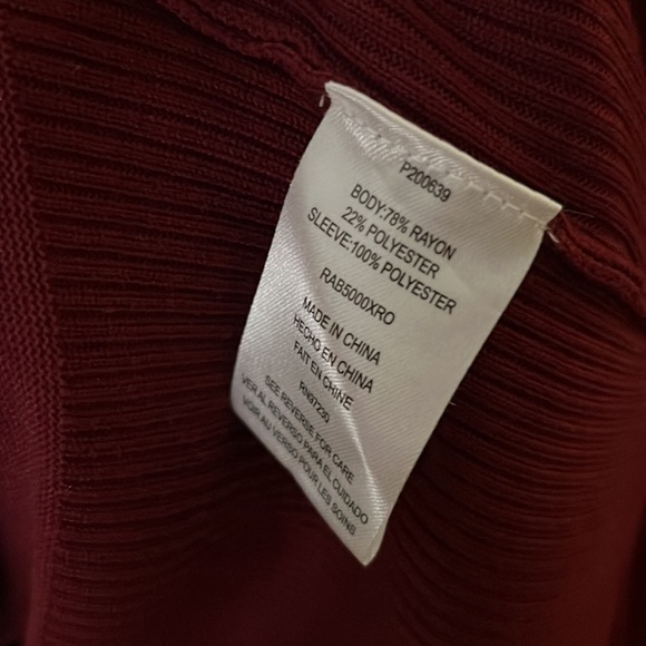 Almost Famous - 2X Wine Red Sweater with mesh sleeves - Picture 6 of 6
